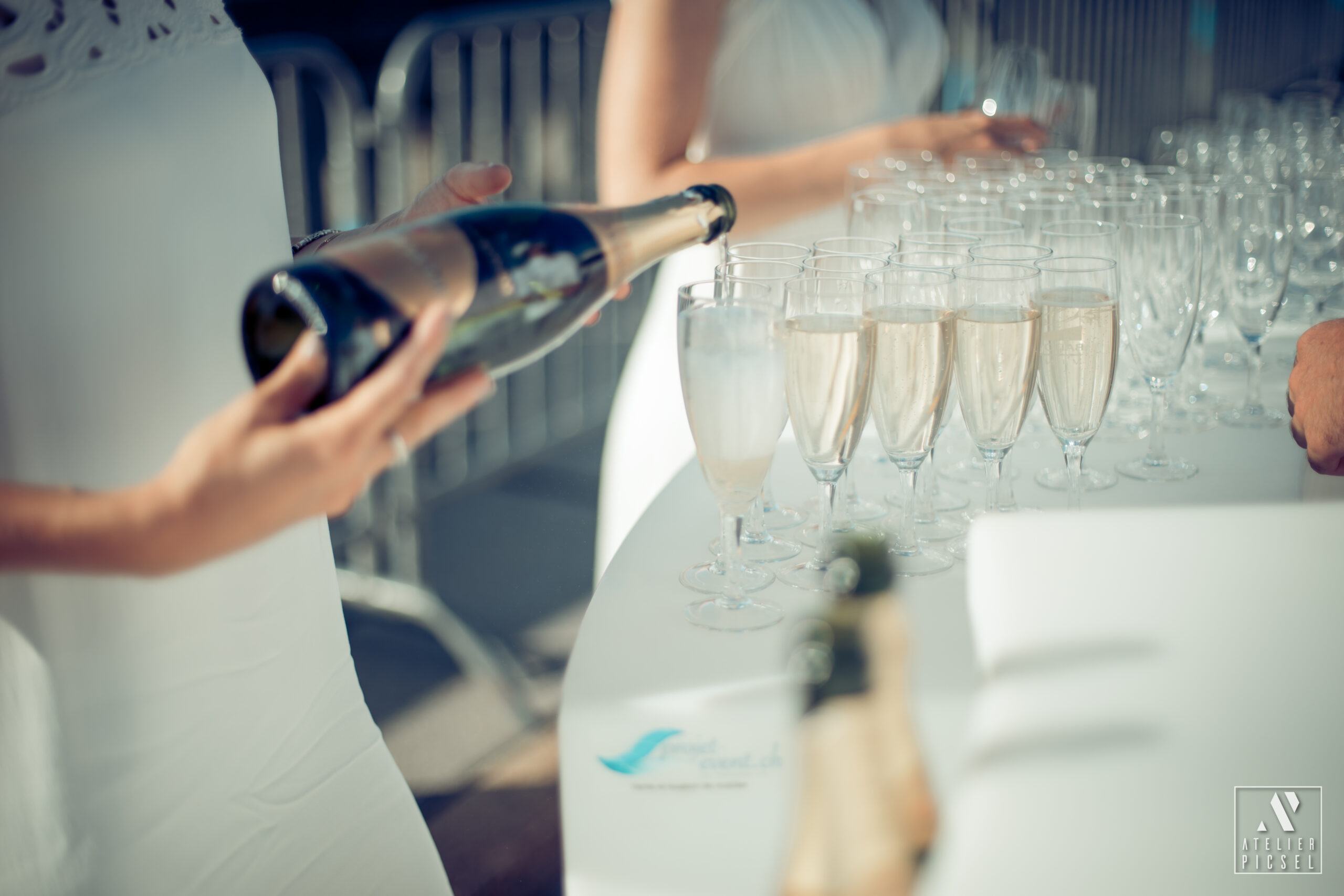 White Dinner en image